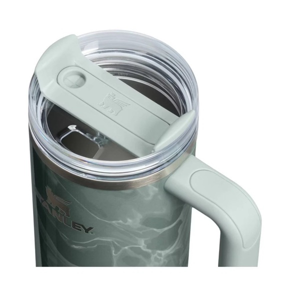 NWT Agate Calacatta 30oz Stanley - Picture 3 of 4